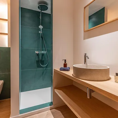 Villa Ohana, A Gassin
